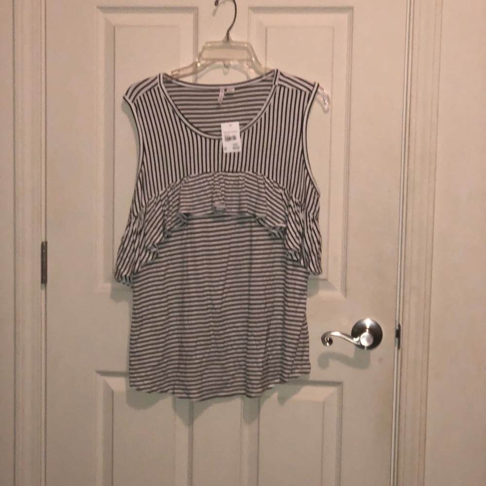 striped top